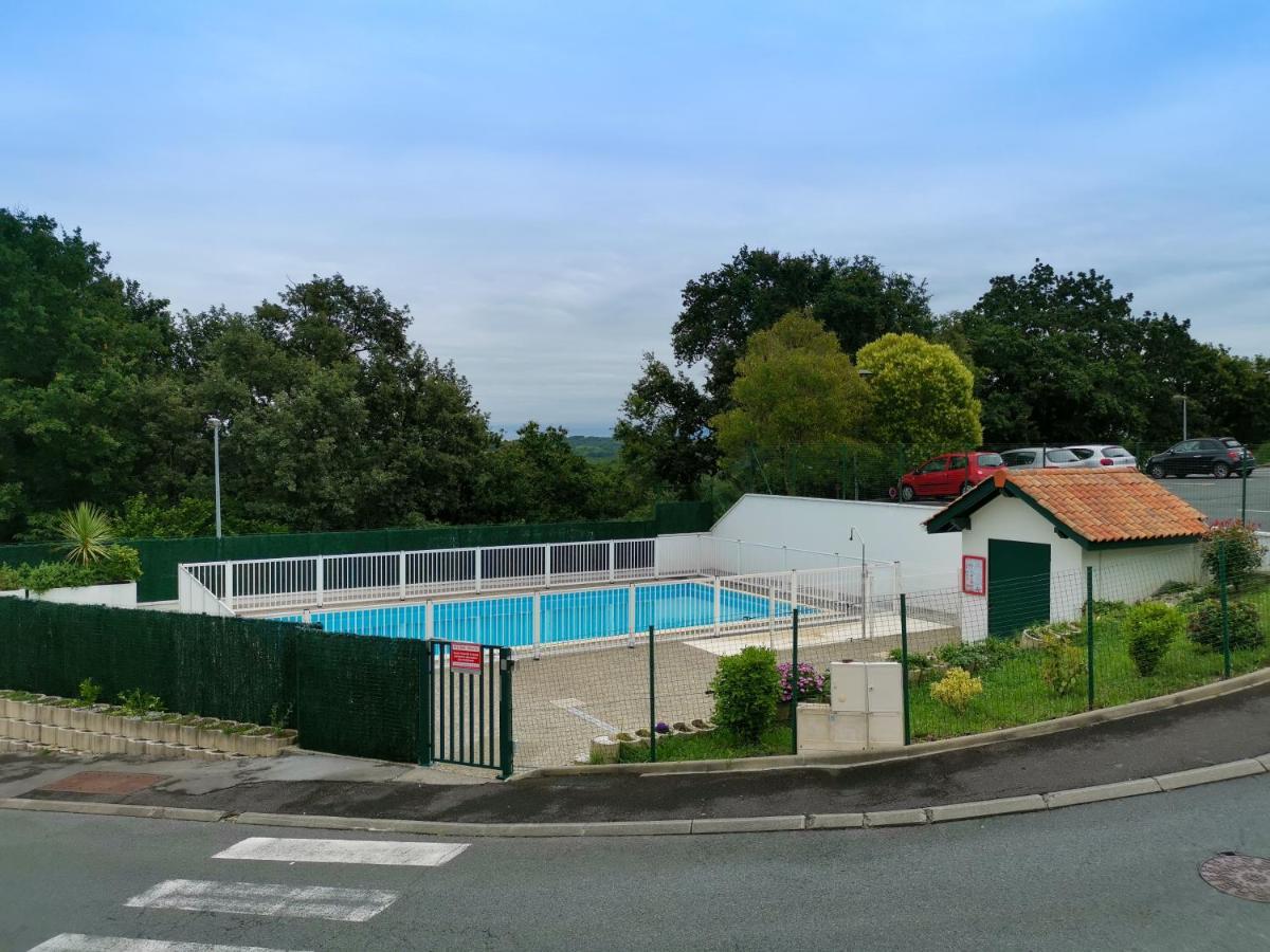 Loraldia - Avec Piscine, Parking Privé Et Wifi